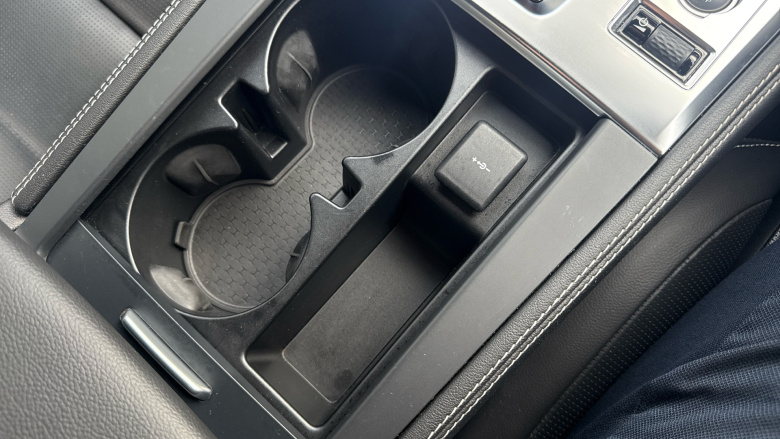 Jaguar F-Pace 2.0 P400e R-Dynamic SE 5dr Auto AWD Estate